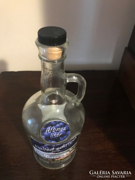 Csiki áfonya likőrös palack,üvegpalack. 2018. Csíksomlyó. Sérülésmentes állapotban. 26 cm magas.