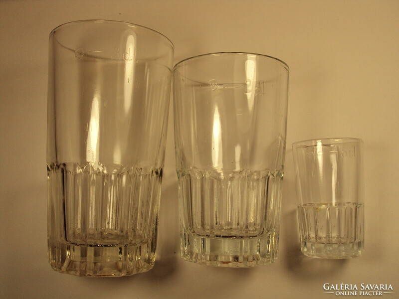 Old retro glass pub short drink beer glass with 3 different certified seals 0.5, 2, 3