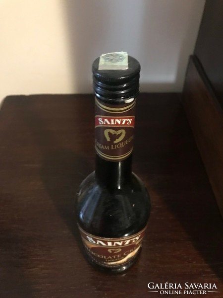 Saints Chocolate likőrös üvegpalack. Crem Liquer.Sérülésmentes állapotban.Mérete:26 cm magas