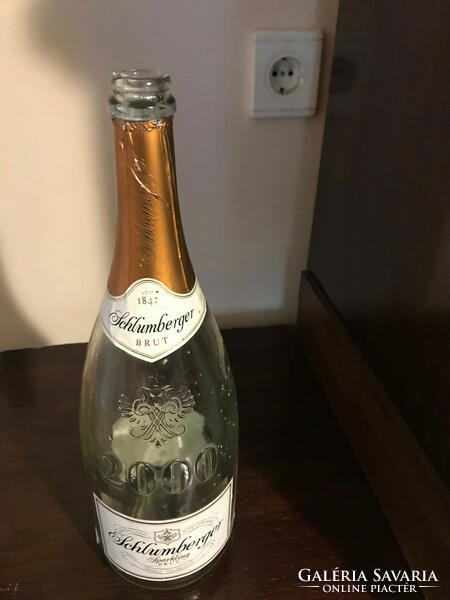 Schlumberger brut glass bottle. In unbroken and cracked condition. It is 38 cm high and its circumference: 35 cm