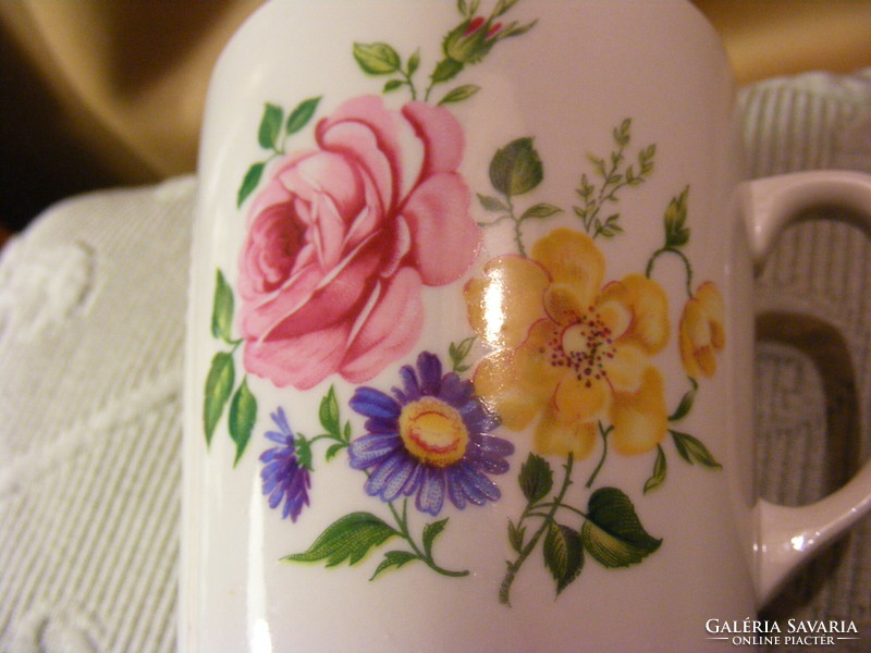 Zsolnay flower mug