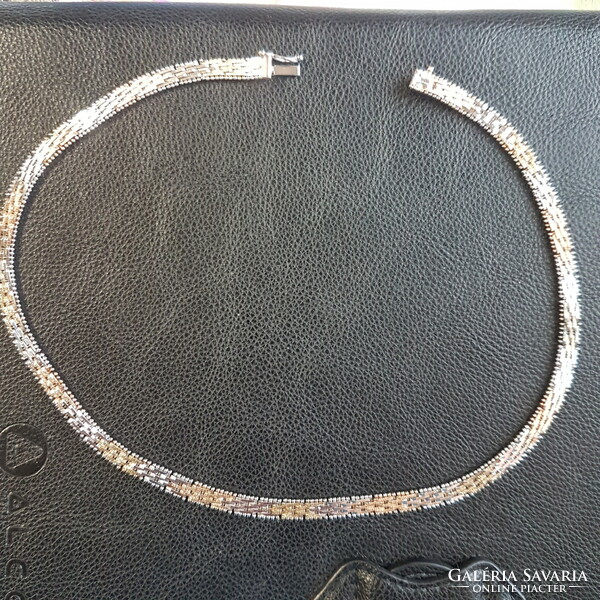 Silver necklace, double-sided shiny, 40.5 cm long, 6 mm wide.