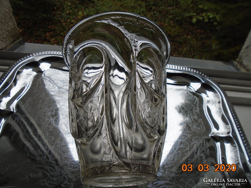 Antik dombormintás vastagfalú öblös öntött súlyos üveg váza