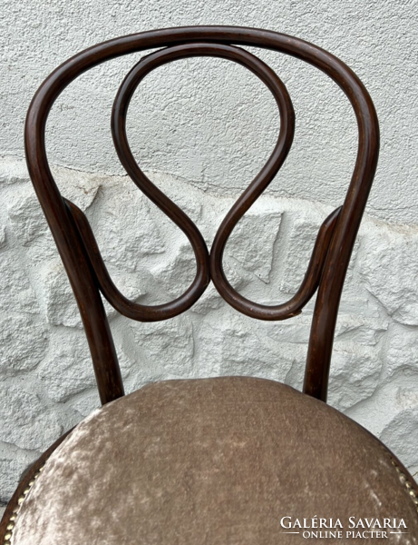 100 éves J&J KOHN jelzett Thonet székek