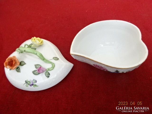 Herend porcelain, leaf-shaped bonbonnier, with rose-patterned tongs. Jokai.