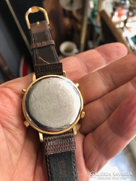 Mondaine Swiss men's watch, in good condition, chronometer.