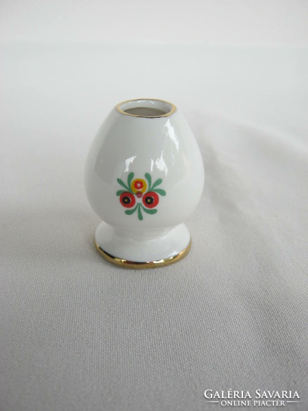 Aquincum porcelain mini violet vase