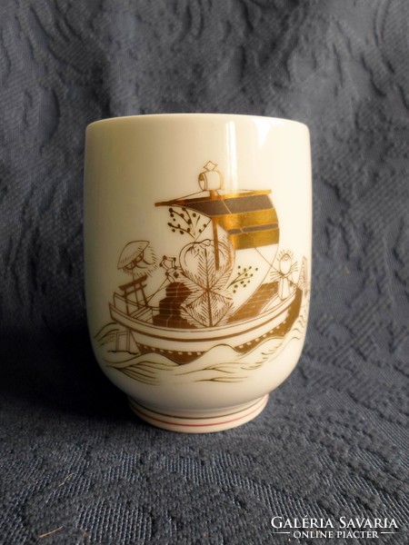 Beautiful, marked Asian porcelain cup - mug with gold painting, flawless