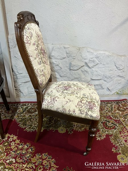 Antik felújított chippendale stílusú kárpitos szék