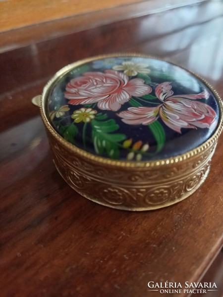 Vintage pill or jewelry holder