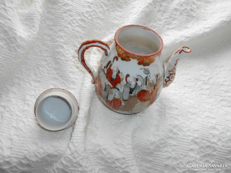 Antik tradicionális keleti   mintával kézzel festett porcelán kancsó 15 cm