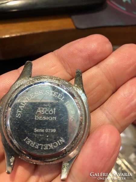 Ascot men's watch, in working condition, for collectors.