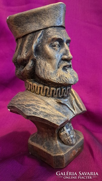 Historical portrait statue, bust (l3581)
