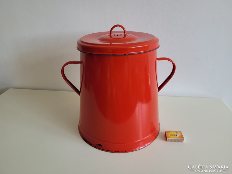 Enameled old 18 l vintage red iron enameled lidded can on greasy can 18 liters