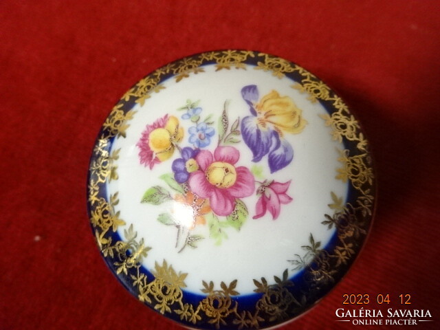 German porcelain bonbonier with three legs, cobalt blue border, flower pattern. Jokai.