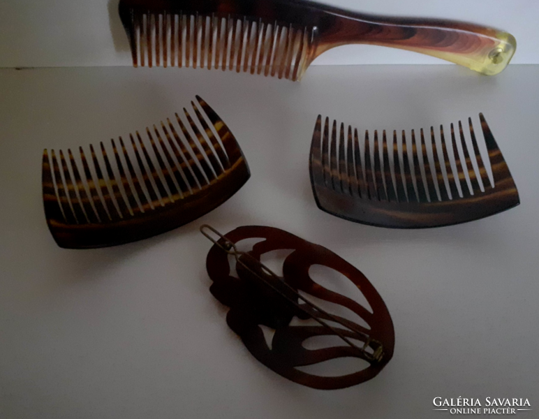 Retro amber-colored hair clip with hairpin combs and a comb in one