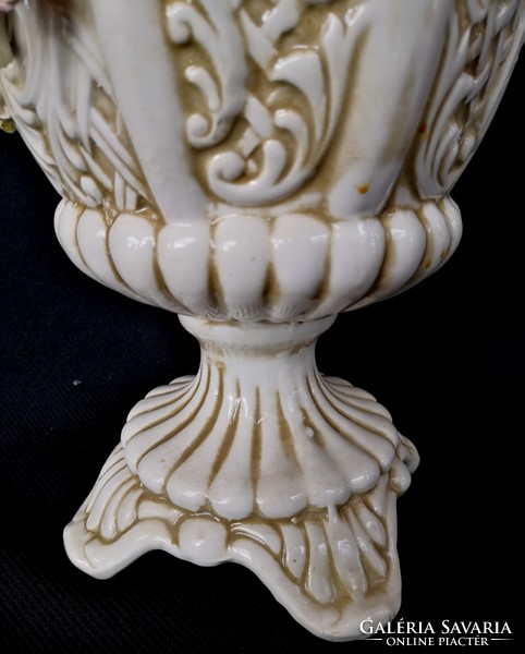 DT/171 – Capodimonte barokkos váza