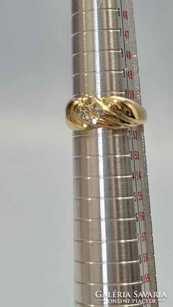 14 K gold ring 2.93 g
