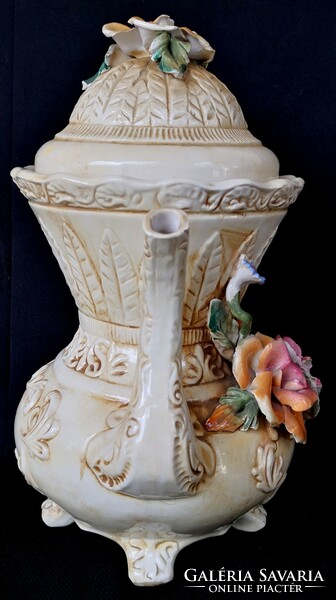Dt/172 – capodimonte fabulous carafe with lid