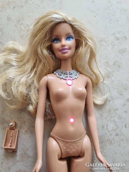Eredeti világító Mattel Barbie baba Indonézia 2009