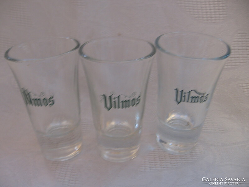 Vilmos brandy glasses with green decor