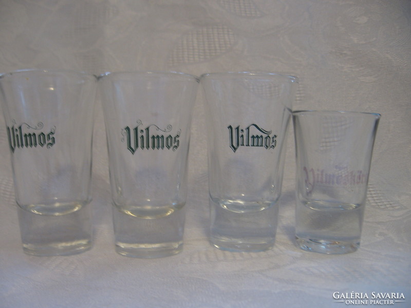 Vilmos brandy glasses with green decor