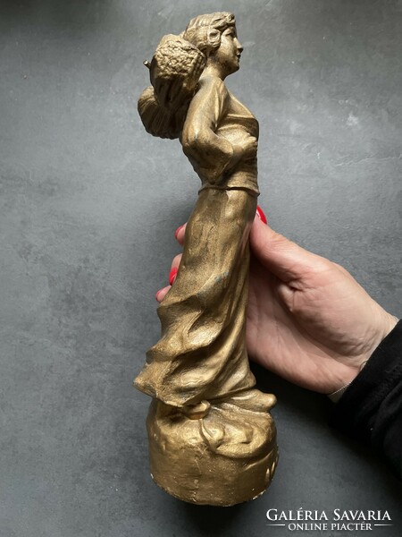 Vintage francia aranyozott fémötvözet “Moisson” (szüret) figura, szobor