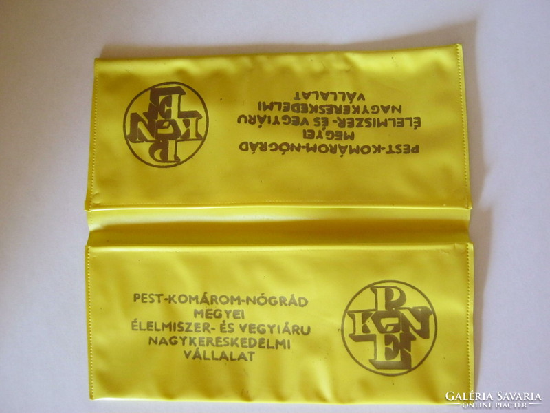 Retro advertising plastic tissue holder p-k on food and chemical wholesale. Company
