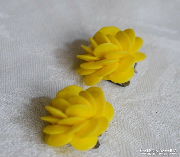 Régi klipsz , fülbevaló retro bizsu 2,5 cm sárga " rózsa vagy korall "