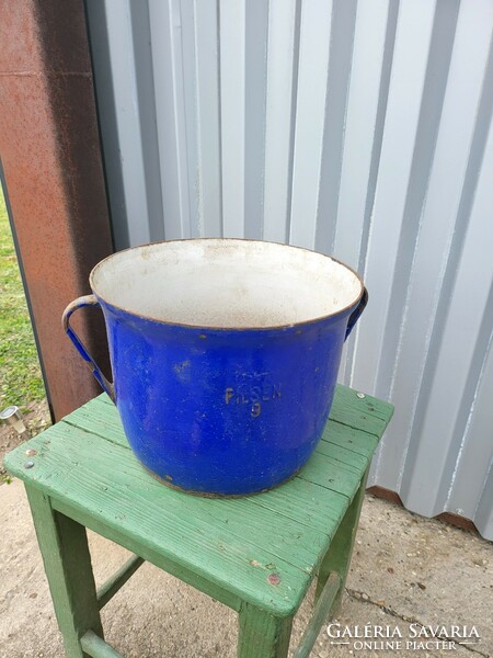 Large cast iron pot