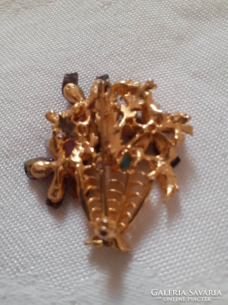 Charming, vintage, flower bouquet-shaped golden brooch (pin) decorated with minerals
