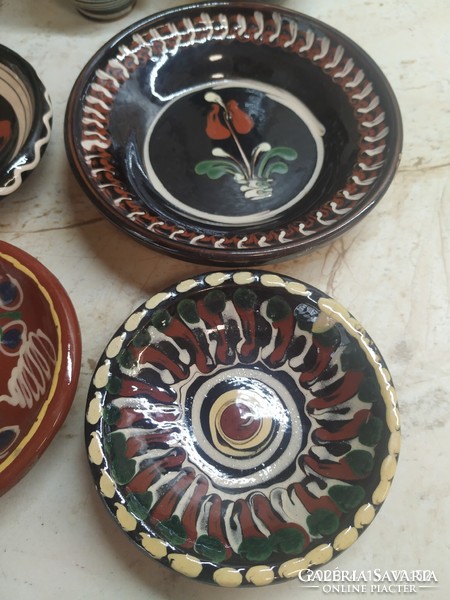 Popular glazed ceramic wall decoration for sale! 4 plates, 3 jugs for sale!