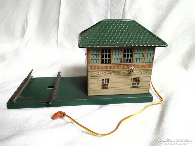 Antique bing 1925 No. 0 waiting building house model railway station rail record game field table accessory