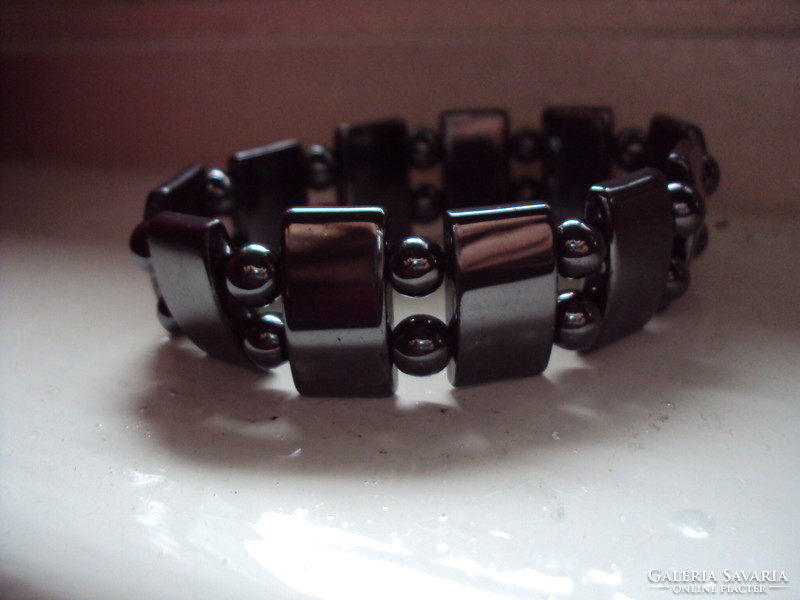 Hematite mineral bracelet