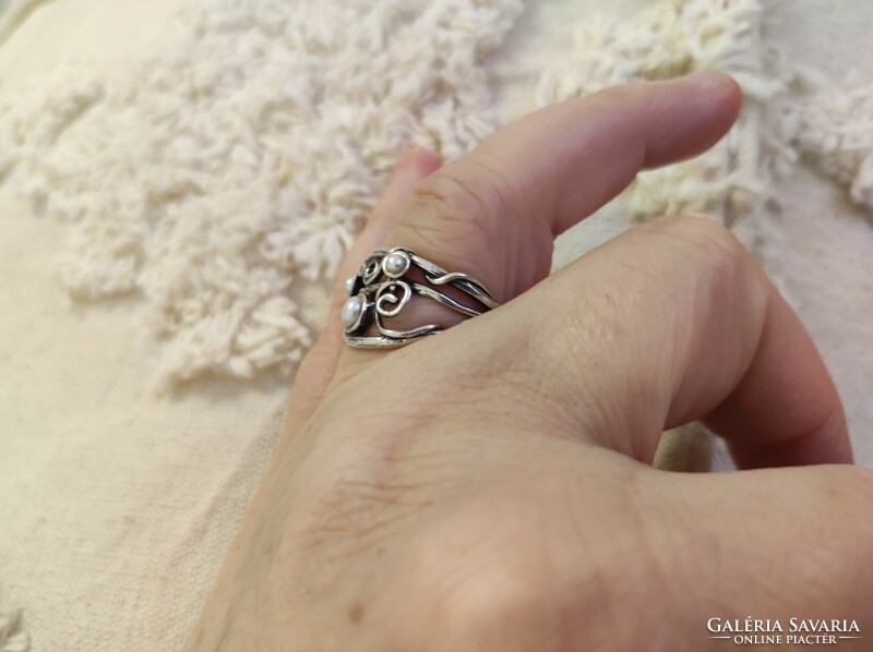 Israeli silver ring with pearls