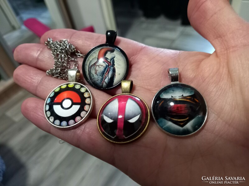 Bronze and silver-plated pendants, marvel and dc amulets with glass lenses