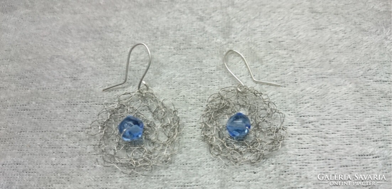 Crochet flower handmade earrings made of wire