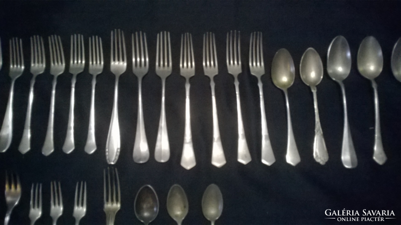 28 pieces of old alpaca cutlery