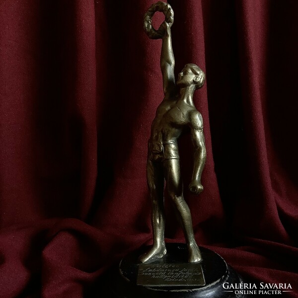 1953 Soccer coach referee trophy prize cup sports soccer Hungarian soccer champion striker bronze statue