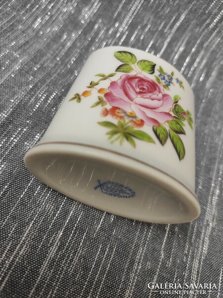 Herend petit bouquet de rose (pbr) toothpick holder. 5.5 X 5 cm. With intact gilding.