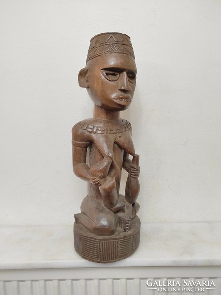 Antik afrikai anya gyerekkel Bakongo népcsoport szoptató szobor Kongó sérült 330 dob 88 7251
