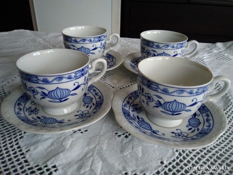 Volkstedl Pastorale porcelán teás-capuccinós csészék, meisseni hagyma mintával.