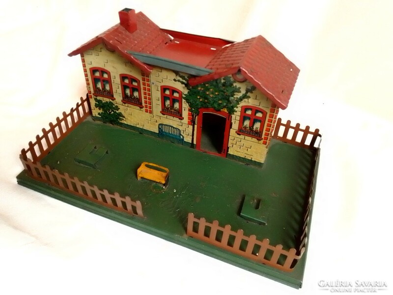 Antik régi Bing? épület ház kert 0-ás vasút vonat modell terepasztal kiegészítő lemezjáték