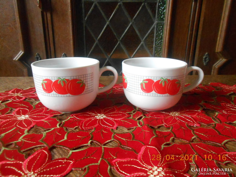 Zsolnay large mug with tomato pattern