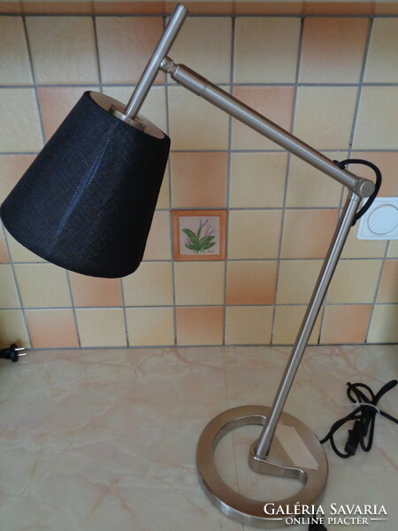 Design table lamp
