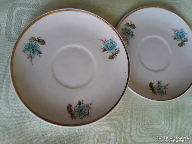 Zsolnay antique 10 cm and plate in pair