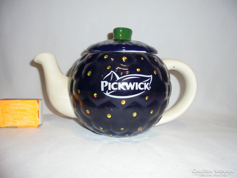 Retro pickwick teapot - blackberry