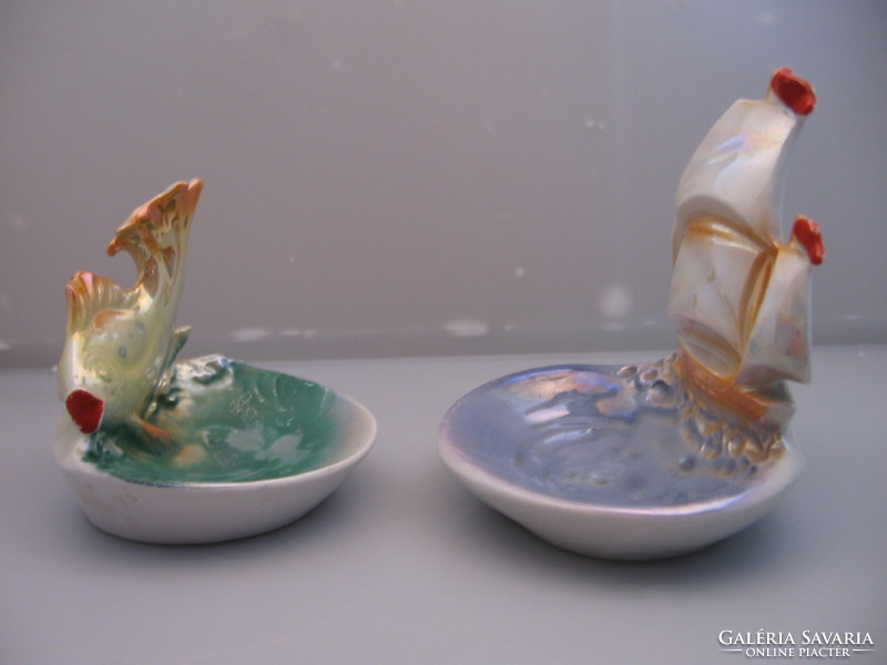 Lüszteres vitorlás tó porcelán figura ,gyűrűs tálka