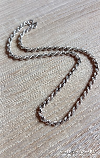 Thick silver twisted necklace