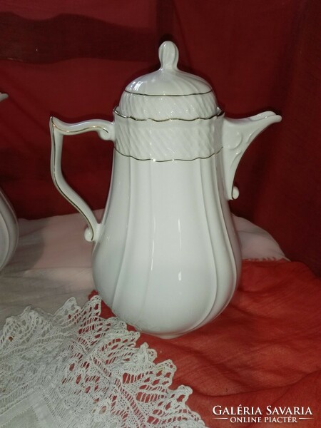 Wonderful porcelain large spout, pitcher...1.65L. Novel.